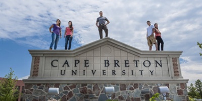 加拿大卡普顿大学